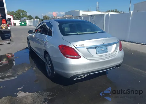 2015 Mercedes-Benz C 300 4Matic/Luxury 4Matic/Sport 4Matic from USA, damaged, VIN 55SWF4KB4FU004253